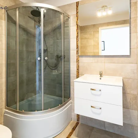 Apartment Wonder - Blisko Arena, Szlakow Turystycznych I Kosciolka Wang *